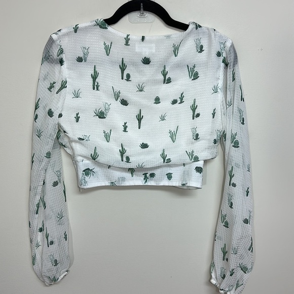 Superdown‎ Cheyenne Crop Top in White Cactus Small - Picture 7 of 8